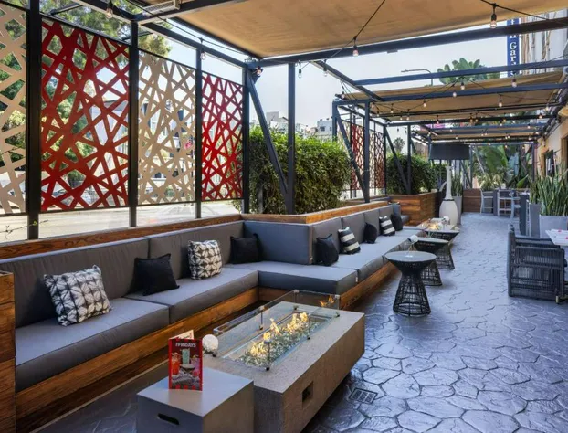 Hilton Garden Inn Los Angeles/Hollywood hotel detail image 4