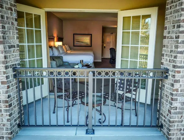 Courtyard by Marriott Charleston Mount Pleasant hotel detail image 2