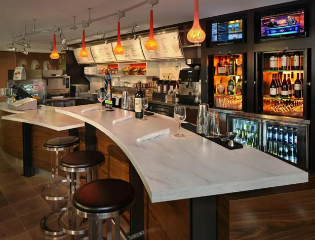 Courtyard by Marriott Hartford Cromwell hotel detail image 1