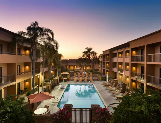 Courtyard by Marriott Fort Myers Cape Coral hotel detail image 1