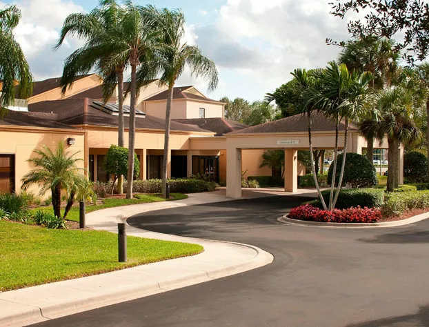 Courtyard by Marriott Fort Myers Cape Coral hotel detail image 2