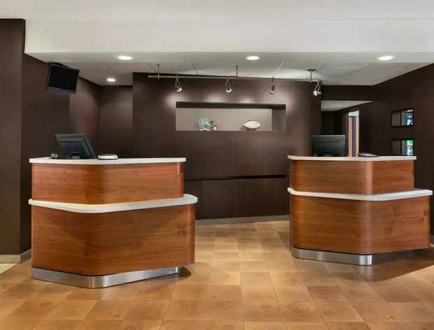 Courtyard by Marriott Fort Myers Cape Coral hotel detail image 3