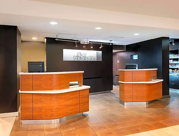 Courtyard by Marriott Savannah Midtown hotel detail image 1