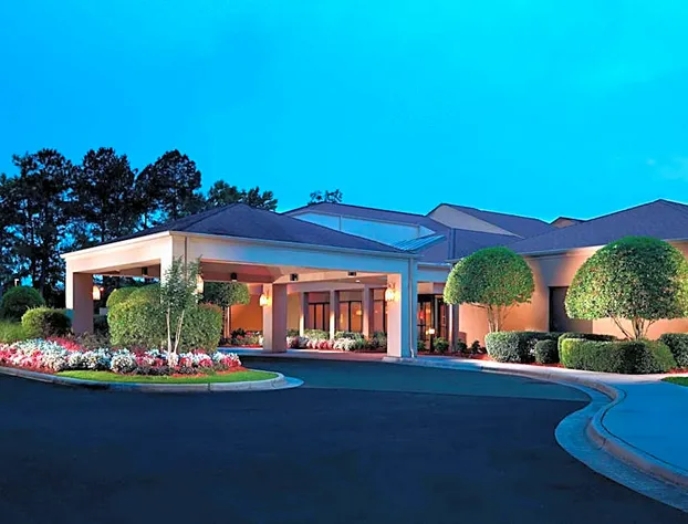 Courtyard by Marriott Savannah Midtown hotel detail image 2