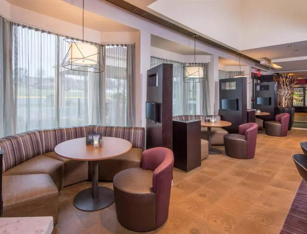 Courtyard Fairfax Fair Oaks hotel detail image 2