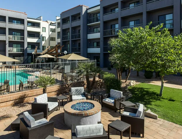 Courtyard by Marriott Phoenix Airport hotel detail image 2
