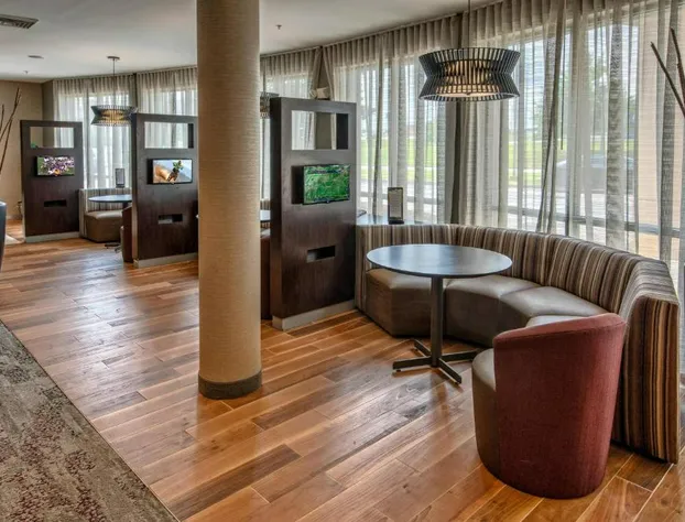 Courtyard by Marriott Troy hotel detail image 4