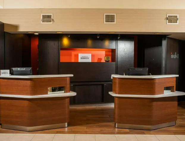 Courtyard by Marriott Erie hotel detail image 1