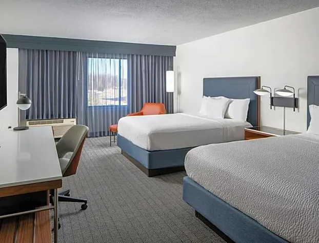 Courtyard by Marriott Decatur hotel detail image 2