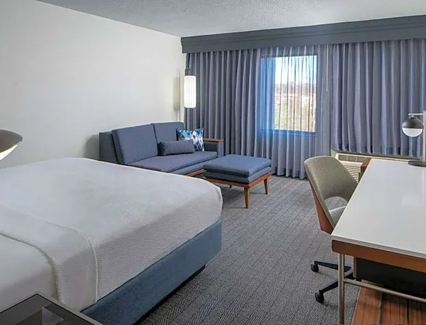 Courtyard by Marriott Decatur hotel detail image 3