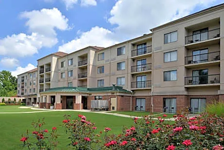 Courtyard by Marriott Decatur hotel detail image 3