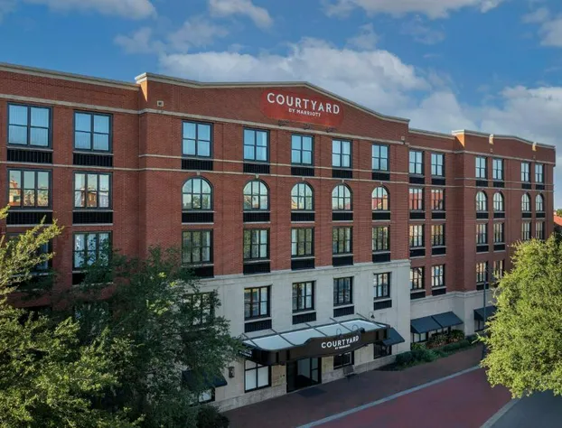 Courtyard by Marriott Savannah Downtown/Historic District hotel detail image 4