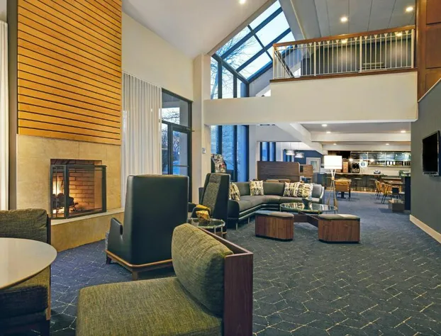 Courtyard Chicago Elmhurst/Oakbrook Area hotel detail image 3