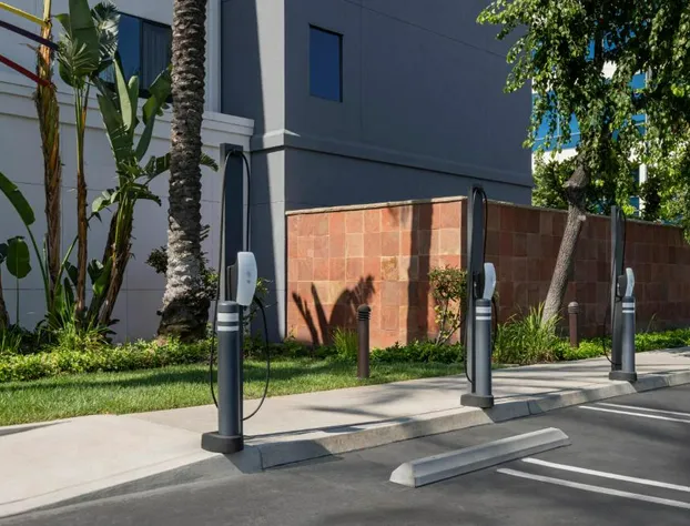 Courtyard by Marriott Los Angeles Burbank Airport hotel detail image 2