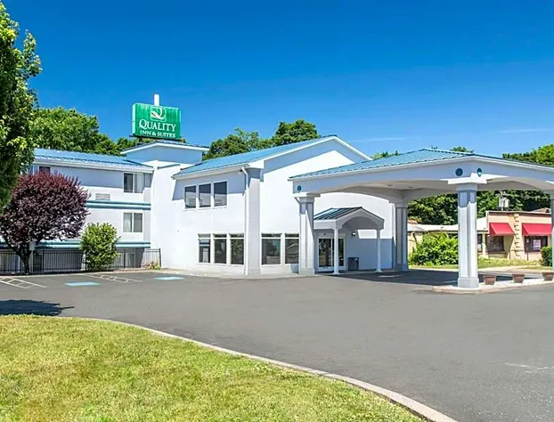 Quality Inn & Suites Danbury near University hotel detail image 3