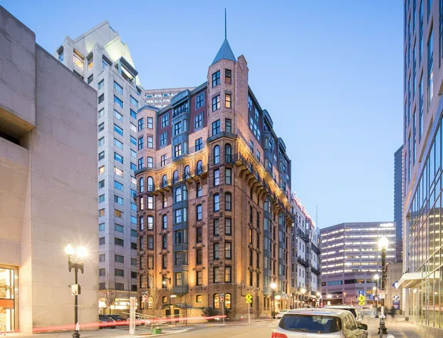 Courtyard by Marriott Boston Copley Square hotel detail image 2