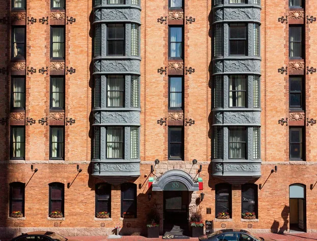 Courtyard by Marriott Boston Copley Square hotel detail image 3