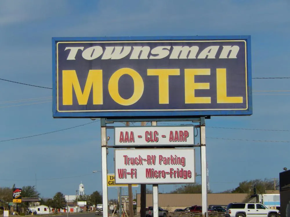 Townsman Motel hotel hero