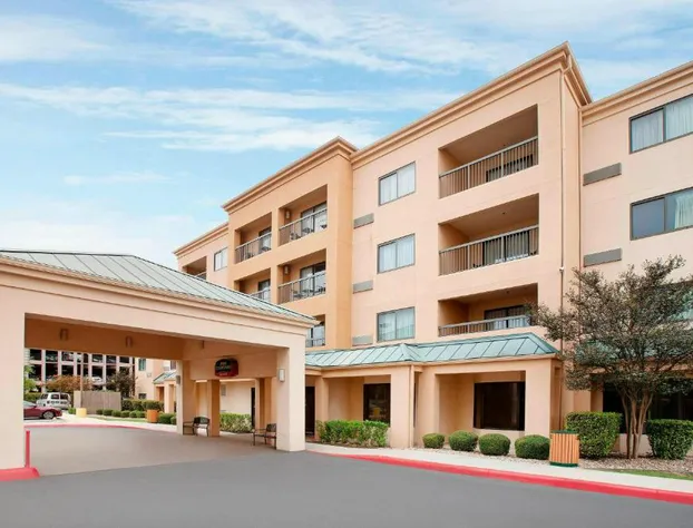 Courtyard by Marriott San Antonio Airport/North Star Mall hotel detail image 1