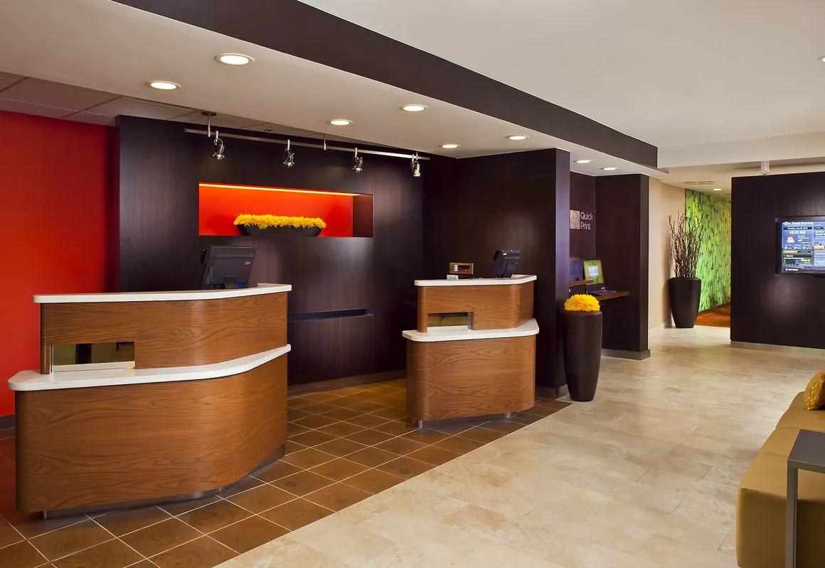 Spark by Hilton Birmingham Colonnade hotel hero