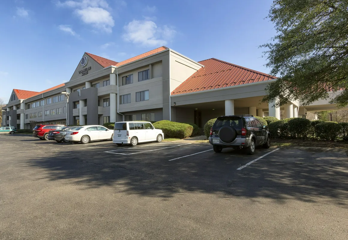DoubleTree Suites by Hilton Nashville Airport hotel hero