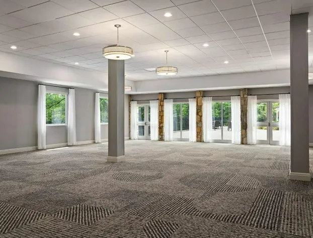 DoubleTree by Hilton Pittsburgh Airport hotel detail image 3