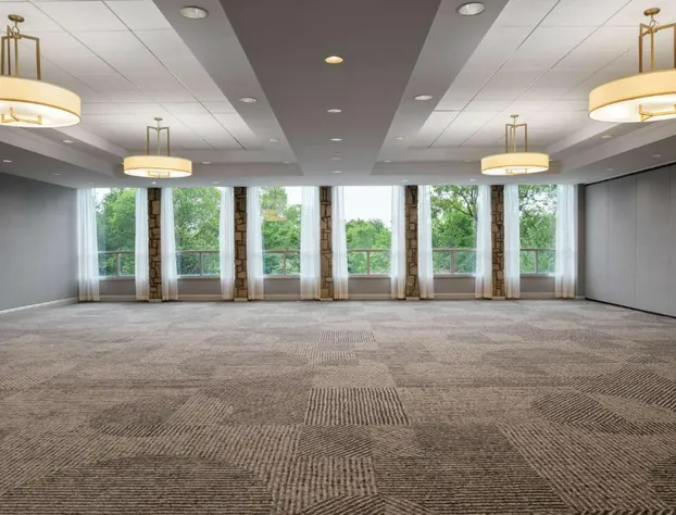 DoubleTree by Hilton Pittsburgh Airport hotel detail image 4