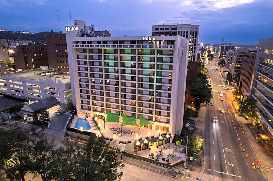 Hilton Birmingham Downtown at UAB hotel hero