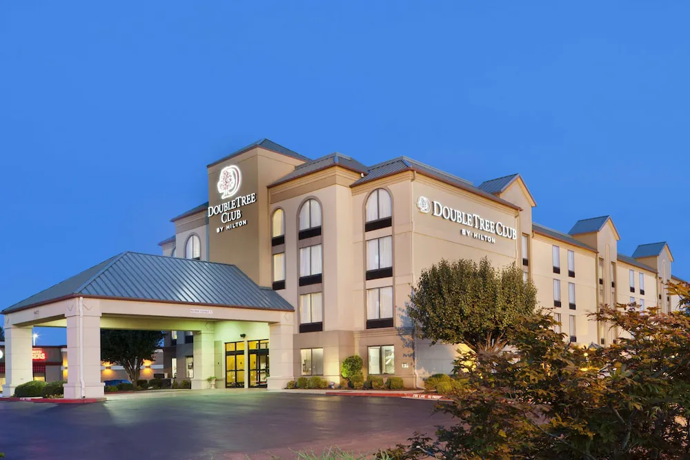 DoubleTree by Hilton Springdale hotel hero