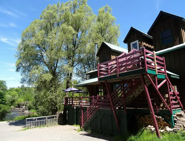 Auberge Micro-Brasserie Le Baril Roulant hotel detail image 3