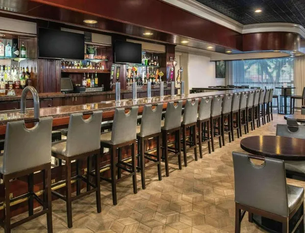 Embassy Suites by Hilton Seattle Tacoma International Airport hotel detail image 1