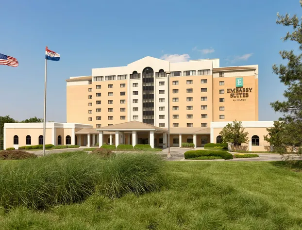 Embassy Suites by Hilton Kansas City International Airport hotel detail image 2