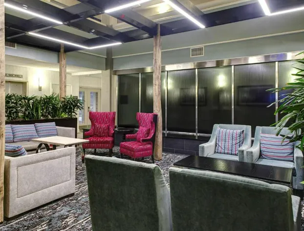 Embassy Suites Williamsburg hotel detail image 3