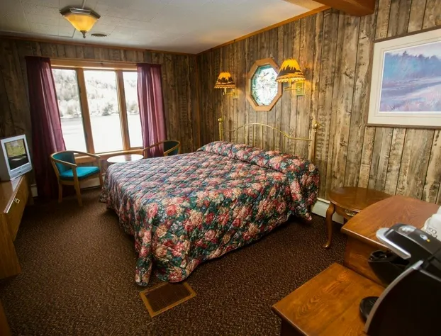 Big Moose Inn hotel detail image 4