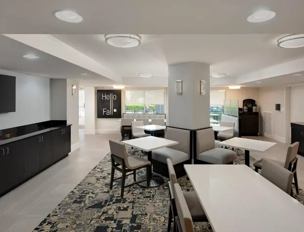 Fairfield Inn And Suites By Marriott Palm Beach hotel detail image 2