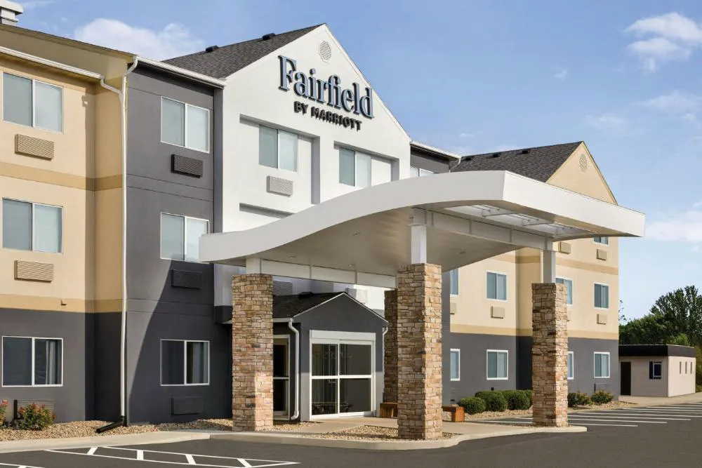 Fairfield Inn & Suites Findlay hotel hero