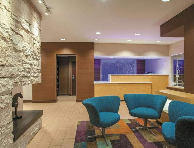 La Quinta Inn & Suites by Wyndham Manassas Battlefield hotel detail image 3