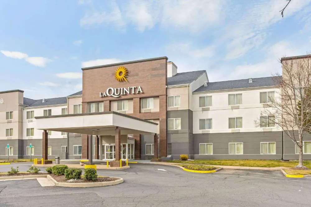 La Quinta Inn & Suites by Wyndham Manassas Battlefield hotel hero