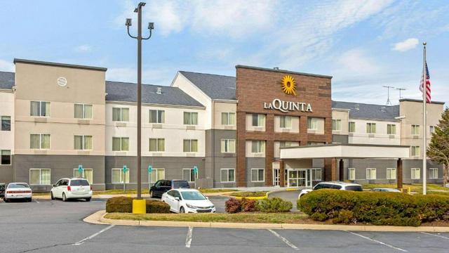 La Quinta Inn & Suites by Wyndham Manassas Battlefield hotel detail image 3