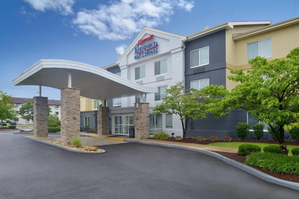 Fairfield Inn by Marriott Pittsburgh New Stanton hotel hero