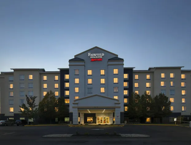 Fairfield Inn & Suites Newark Liberty International Airport hotel detail image 1