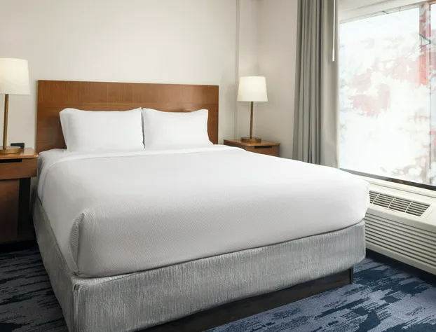 Fairfield Inn & Suites Newark Liberty International Airport hotel detail image 2