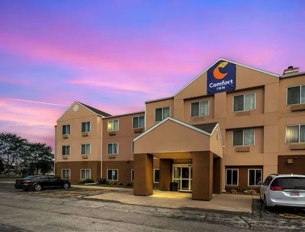 Comfort Inn & Suites Green Bay Stadium Area hotel detail image 1