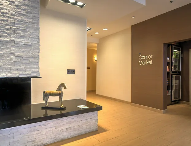 Comfort Inn & Suites Green Bay Stadium Area hotel detail image 3