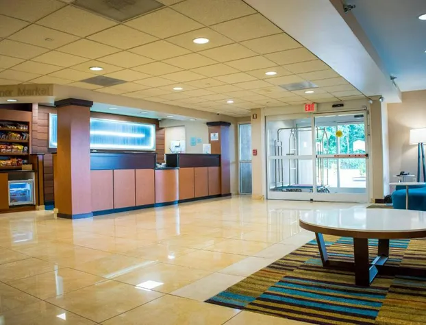 Fairfield Inn & Suites by Marriott Knoxville/East hotel detail image 3