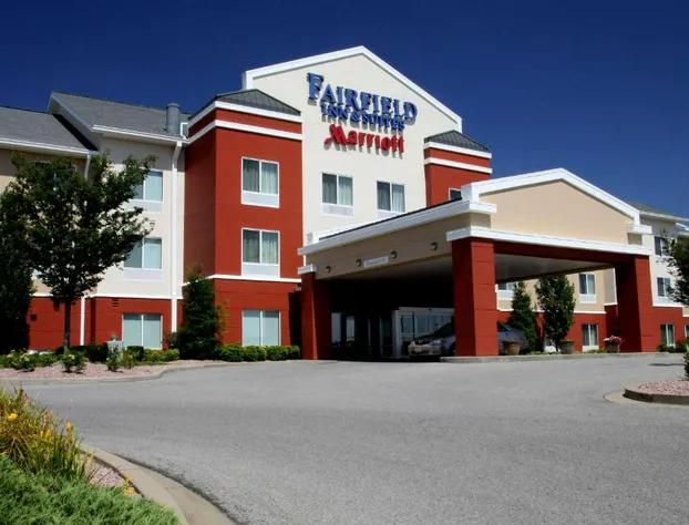 Fairfield Inn and Suites by Marriott Marion hotel detail image 1