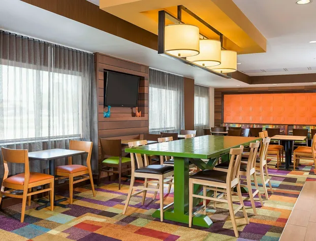 Fairfield Inn & Suites Grand Rapids Airport hotel detail image 1