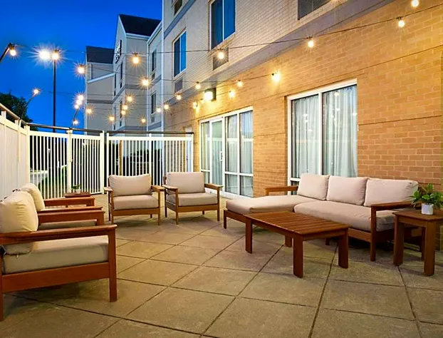 Fairfield Inn & Suites by Marriott at Dulles Airport hotel detail image 4