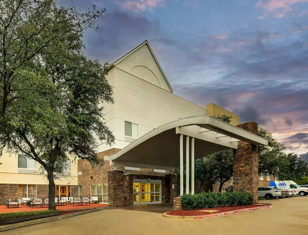 Fairfield Inn & Suites by Marriott Dallas Las Colinas hotel detail image 1