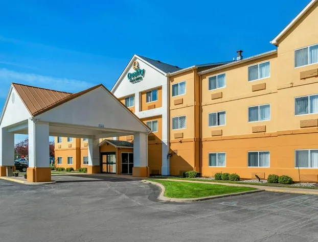 Quality Inn & Suites hotel detail image 1